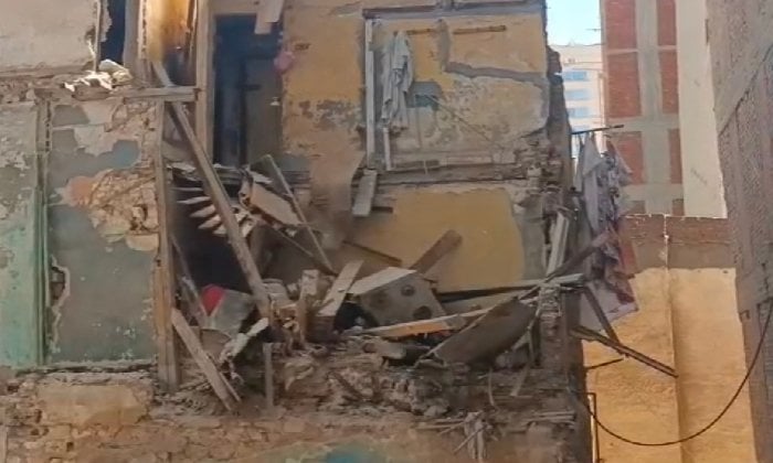 أسرة واحدة تعاني: تفاصيل حادث انهيار منزل السيالة في الإسكندرية