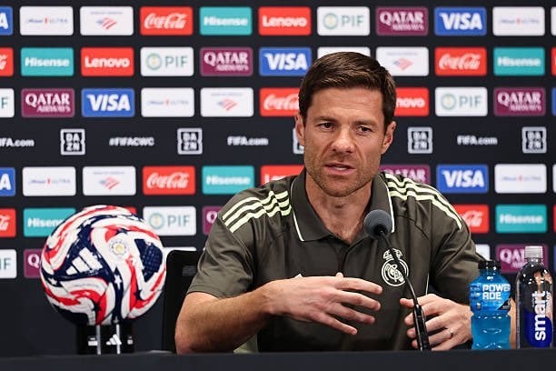 ألونسو يحث لاعبي الريال على استغلال الإيجابيات والتعلم من السلبيات أمام الهلال