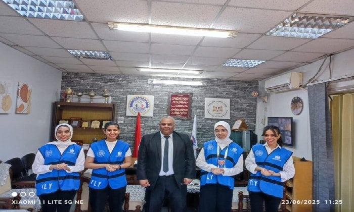 استقبال مميز لفريق شباب YLY من مدير الشباب والرياضة بقنا