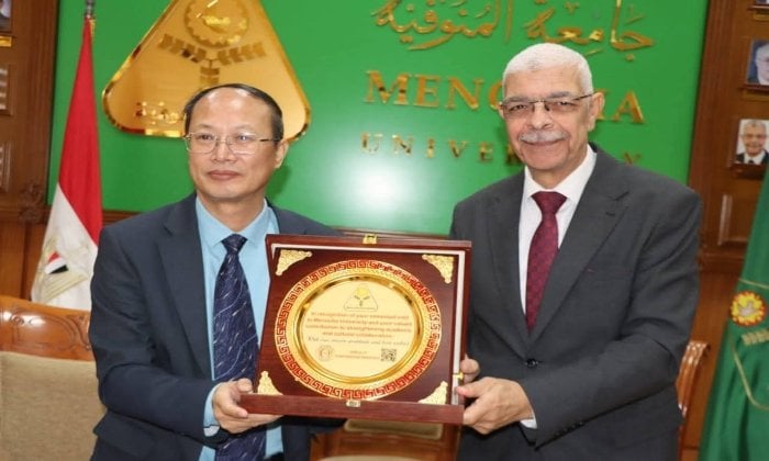 استكشاف سبل التعاون الأكاديمي مع الجامعات الصينية