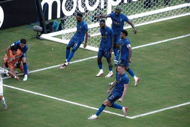 الهلال وسالزبورج: صراع التأهل لدور الـ16 في كأس العالم للأندية