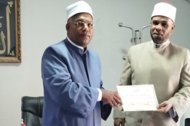 تكريم الموظفين المتميزين في أوقاف البحر الأحمر على مستوى المحافظة