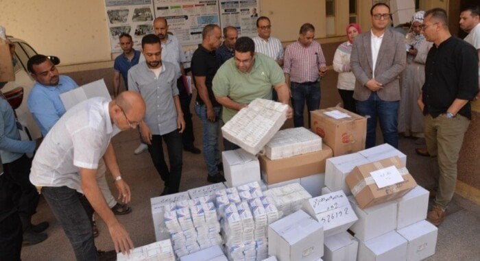 توزيع شحنة طبية جديدة تشمل أدوية و15 كرسيًا متحركًا للمحتاجين