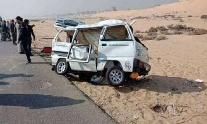 حادث انقلاب سيارة في الفيوم الجديدة: 9 مصابين بسبب السرعة الزائدة