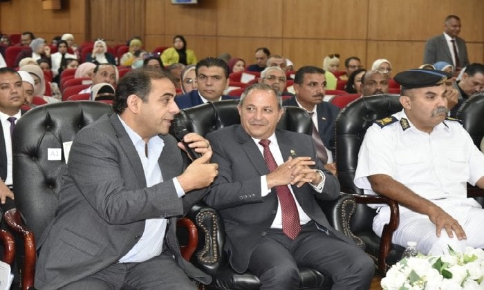 حبشي يقود اجتماع المجلس التنفيذي في بورسعيد