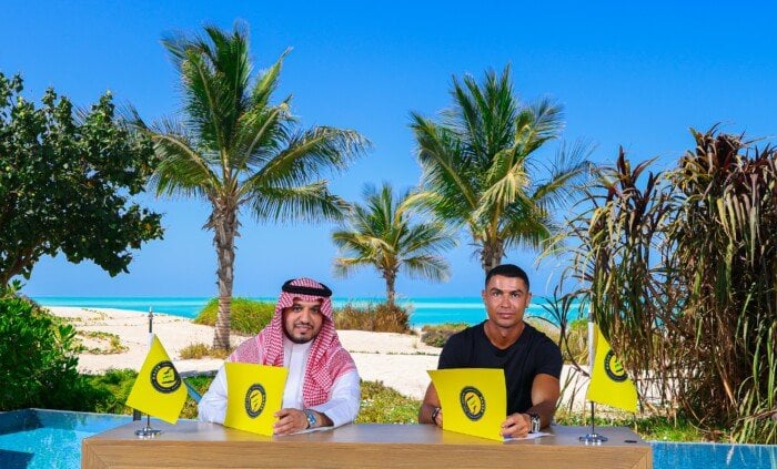 رونالدو يُمدد مغامرته مع النصر: القصة تستمر!