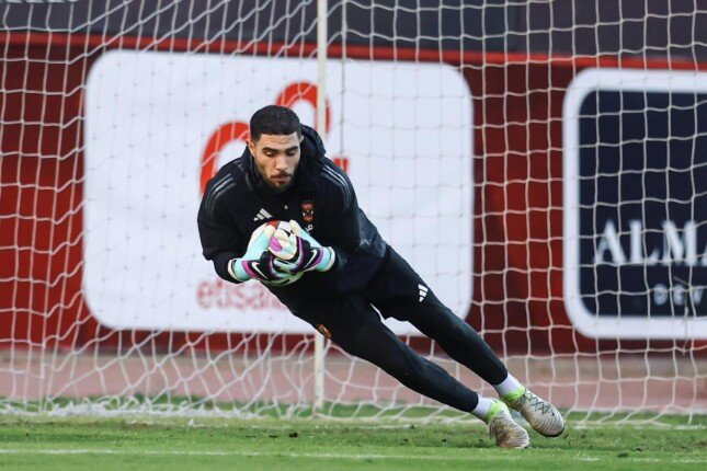 شوبير يوضح مصير حمزة علاء بعد مغادرته الأهلي وزيارة الزمالك