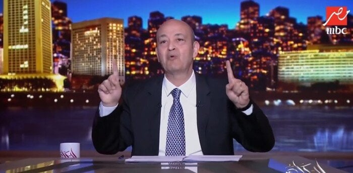 عمرو أديب يهاجم أداء الأهلي ويشعل الأجواء برسالة مفاجئة لجماهير الزمالك