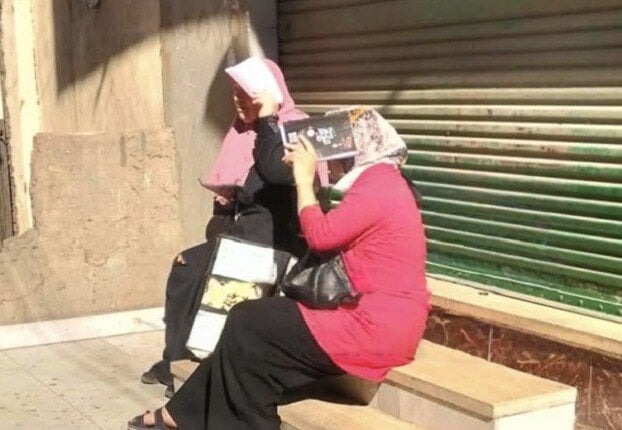 في أجواء التوتر.. أولياء الأمور ينتظرون نتائج طلاب الإسكندرية