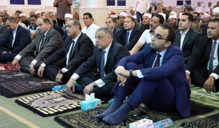 محافظ الإسماعيلية يحتفل بالعام الهجري الجديد في مسجد الروضة الشريفة