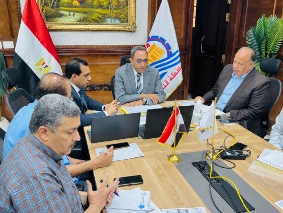 محافظ قنا يسرع خطوات التصالح والتقنين لتعزيز التنمية المستدامة