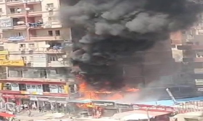 إخماد حريق هائل في مخبز سياحي بالشرقية