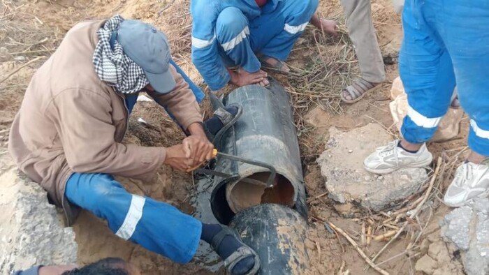 إزالة جذور الأشجار من شبكات مياه القناة في منطقة الـ 40 فدان