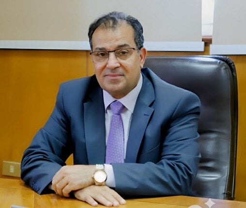إطلاق برنامج طب الفم والأسنان في جامعة جنوب الوادي الأهلية ابتداءً من 2025-2026