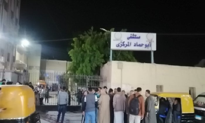 اعتداء أسرة مريض يوقع طبيبًا في مستشفى أبو حماد