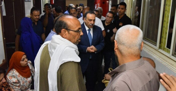 الجودة الطبية في عيادة التأمين الصحي: زيارة محافظ أسيوط للاطلاع والمراقبة
