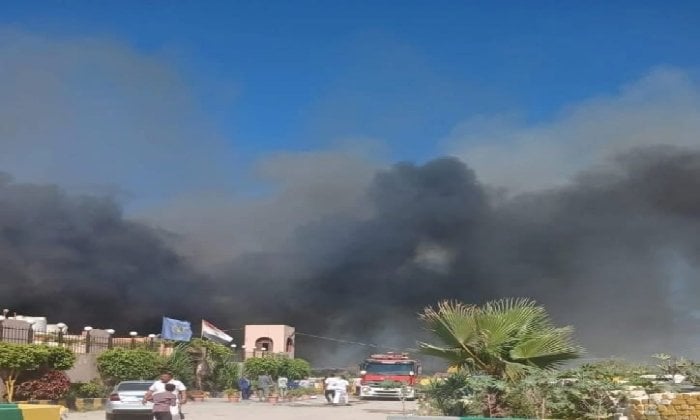 تحقيق عاجل في كارثة الحريق الكبير بمصنع بتروكيماويات العامرية بالإسكندرية
