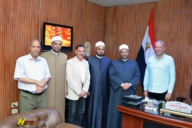 تعزيز التعاون بين مجمع البحوث الإسلامية ووزارة الشباب بالغربية