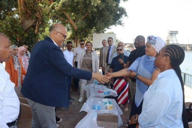 تعزيز السياحة بالقناطر الخيرية: زيارة وفد نقابات جنوب أفريقيا لمحافظ القليوبية