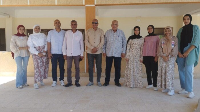 تقدير المتفوقات في التعليم الفني بمدرسة سفاجا التجارية لتميزهن في قطاع الصعيد