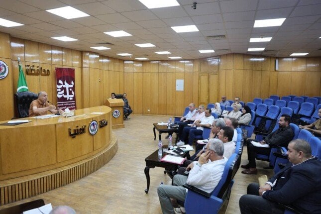 تنسيق فعال بين محافظ المنيا وأعضاء البرلمان لمتابعة المشاريع التنموية