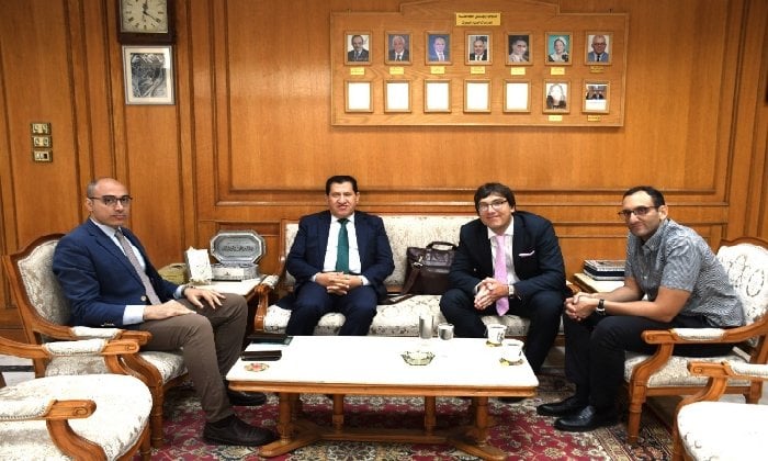 جامعة حلوان تستضيف وفداً من جامعة دايموند البريطانية لتعزيز التعاون الدولي