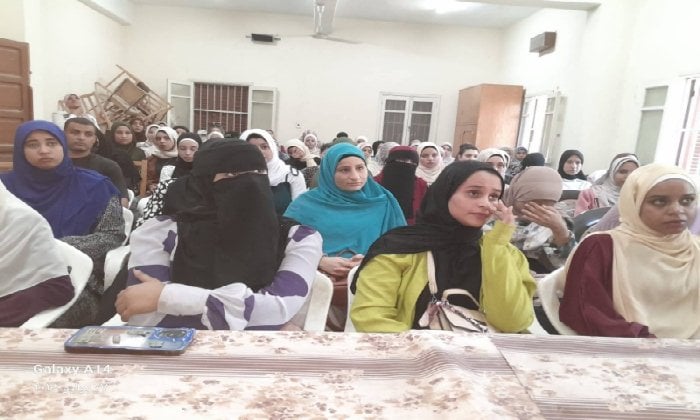 جهود جامعة جنوب الوادي في مكافحة الأمية من خلال ندوات دشنا
