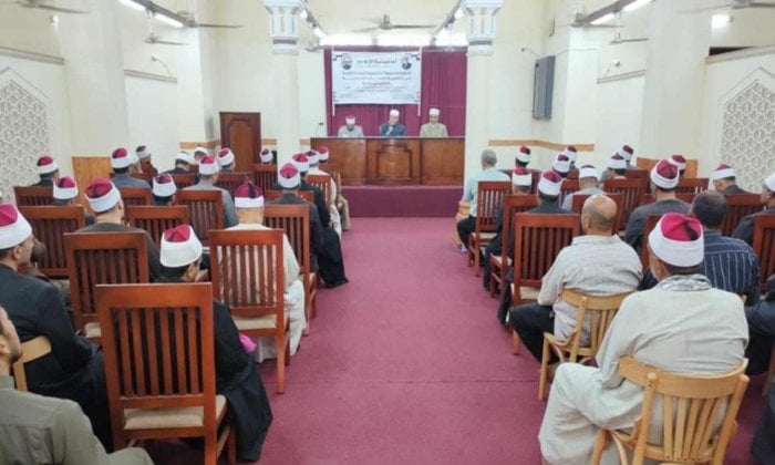 دورة 285: تعزيز التوعية الأسرية والسكانية للأئمة والواعظات في المنوفية