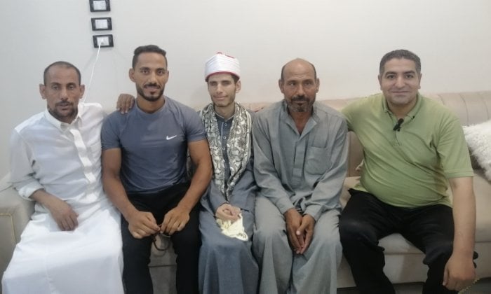 رؤية النجاح: ياسر بدران يتصدر الثانوية الأزهرية للمكفوفين بفضل الإيمان والدعم العائلي