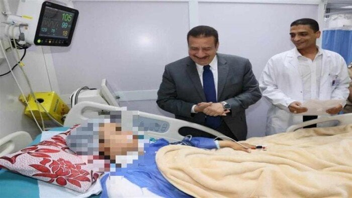 زيارة إنسانية: محافظ المنوفية يتفقد مصابي حادث الطريق الإقليمي في المستشفى
