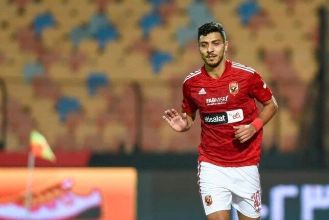 عودة محمد شريف رسمياً إلى صفوف الأهلي، بحسب أحمد شوبير