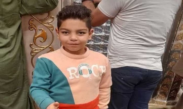 فاجعة في الفيوم: موت طفل على يد والده بعد معاناة مريرة