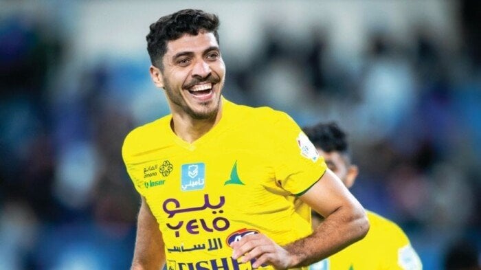 محمد شريف يبدأ مغامرة احترافية جديدة: اكتشف التفاصيل!