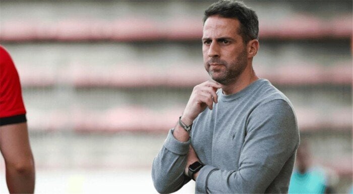 يانيك فيريرا يتوصل إلى الزمالك: توقيع العقود في القاهرة