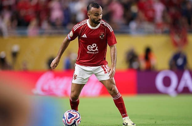 أحمد شوبير: التباين بين المباريات الودية والرسمية وأداء أفشة غير المتوقع
