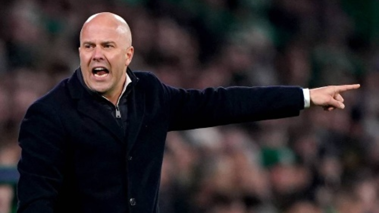 أرني سلوت يكشف عن التغييرات القيادية في ليفربول لموسم 2025-2026 9 أرني سلوت يكشف عن التغييرات القيادية في ليفربول لموسم 2025-2026