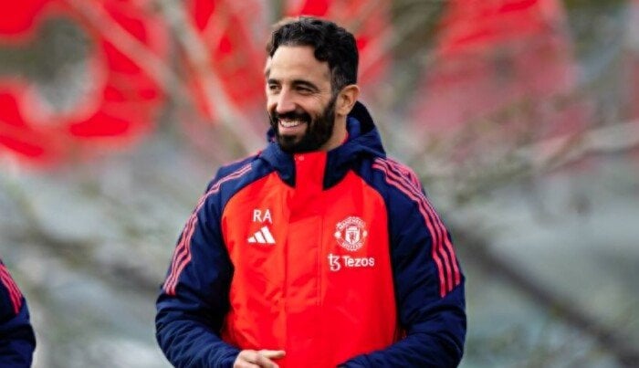 أموريم يكشف عن تفاصيل مشاركة ماينو مع مانشستر يونايتد