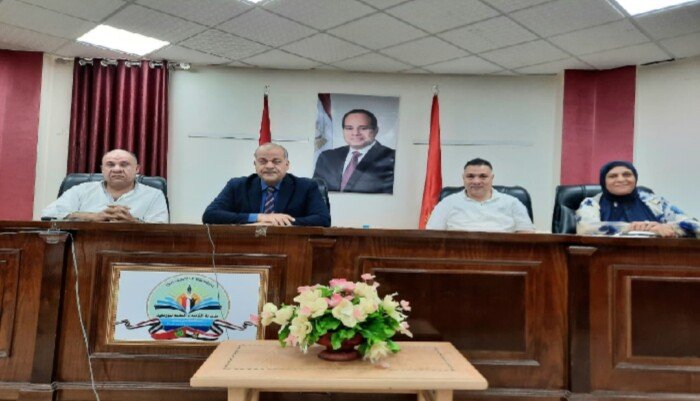اجتماع موسع لمدير تعليم بورسعيد حول تنفيذ نظام البكالوريا