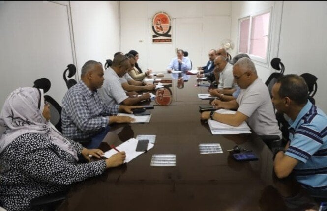 استعدادات المدن الجامعية: اجتماع رئيس جامعة جنوب الوادي لاستقبال الطلاب الجدد