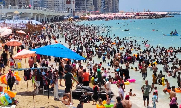 الإسكندرية 2025: شواطئ مكتظة بـ 3.2 مليون زائر