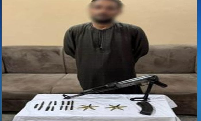 الإطاحة بمجرم مطلوب يقضي 57 عاماً خلف القضبان في نقادة