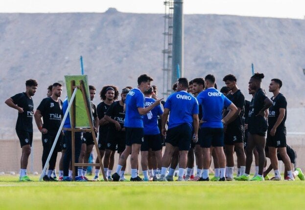 الزمالك يتوجه للكلية الحربية لتحضيرات المواجهة أمام المقاولون العرب