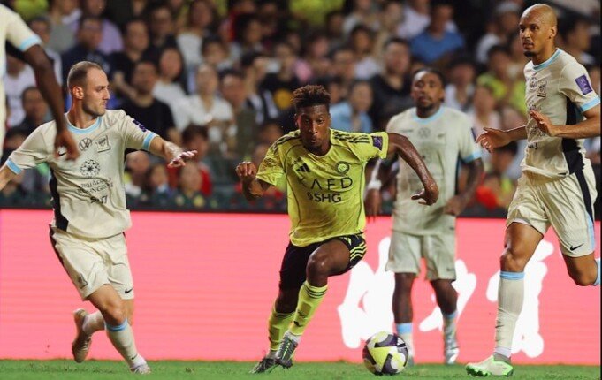 النصر يتجاوز الاتحاد بعشرة لاعبين ويتأهل إلى نهائي السوبر السعودي