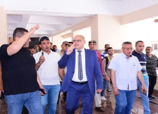النعماني يزور جامعة سوهاج الأهلية لمراجعة التجهيزات للعام الدراسي القادم