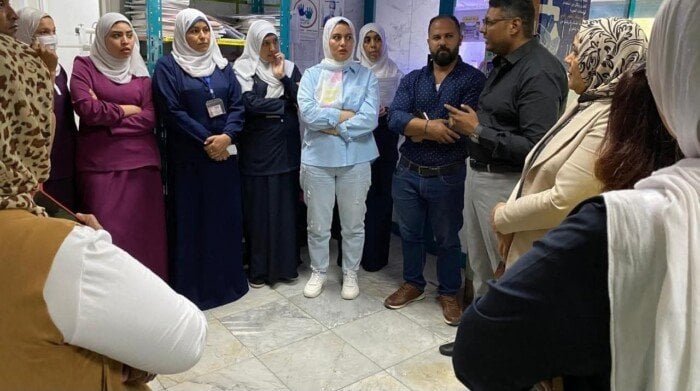 تدريب عملي على سلامة العمل: مشاركة مدير صحة البحر الأحمر في مستشفى الغردقة