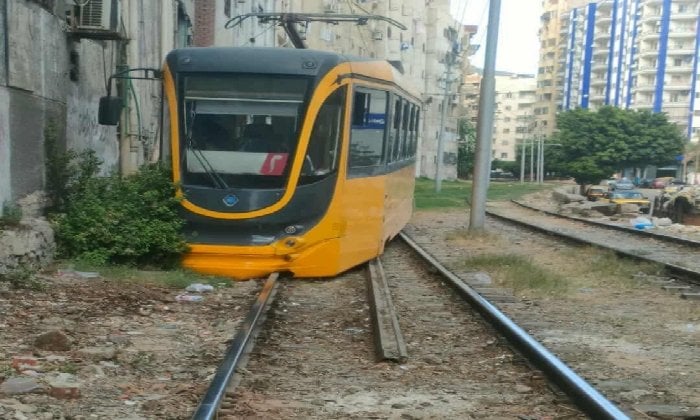 ترام الإسكندرية يخرج عن مساره بلا إصابات