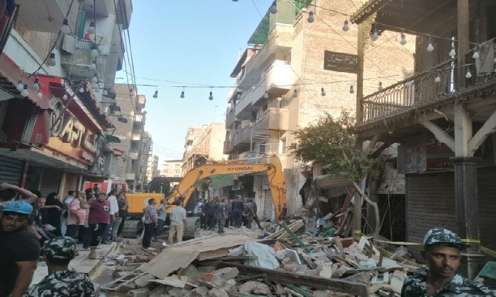 تزايد حصيلة انهيار عقار الزقازيق: 6 وفيات و7 مصابين