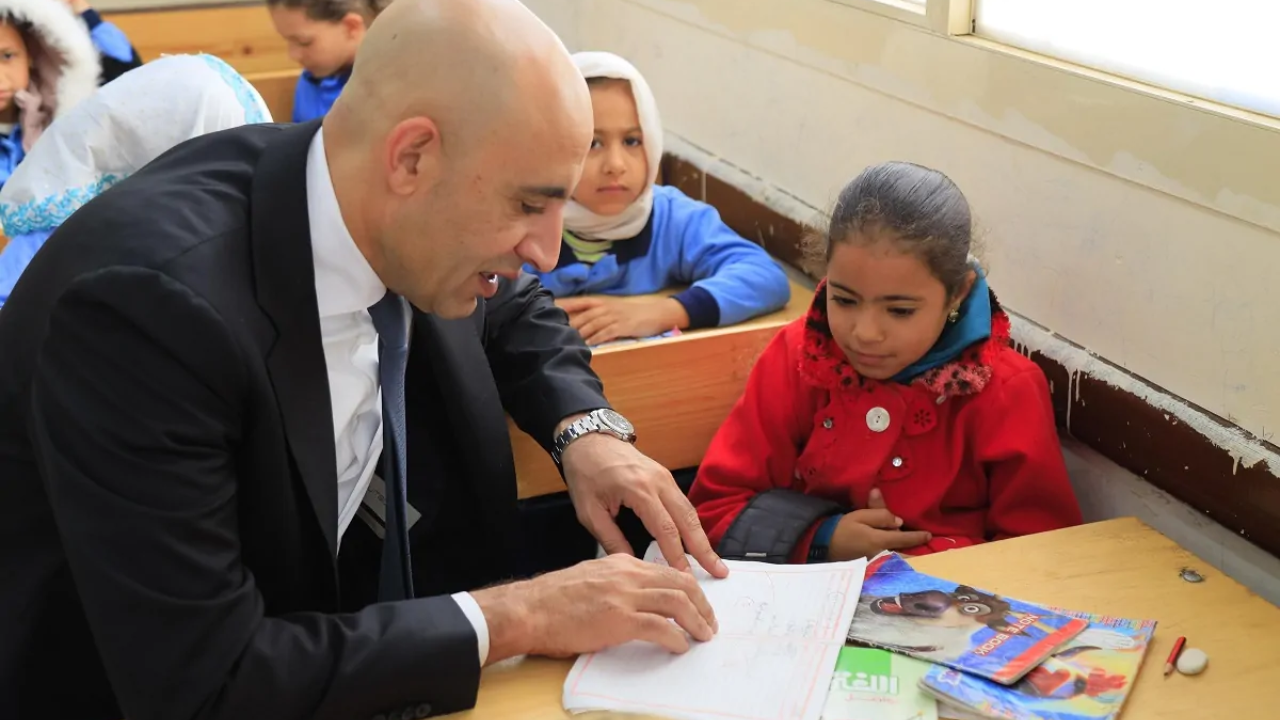 للطلاب وأولياء الأمور التعليم تكشف تفاصيل تسليم الكتب المدرسية 2026 وآلية تحصيل المصروفات 5 للطلاب وأولياء الأمور التعليم تكشف تفاصيل تسليم الكتب المدرسية 2026 وآلية تحصيل المصروفات