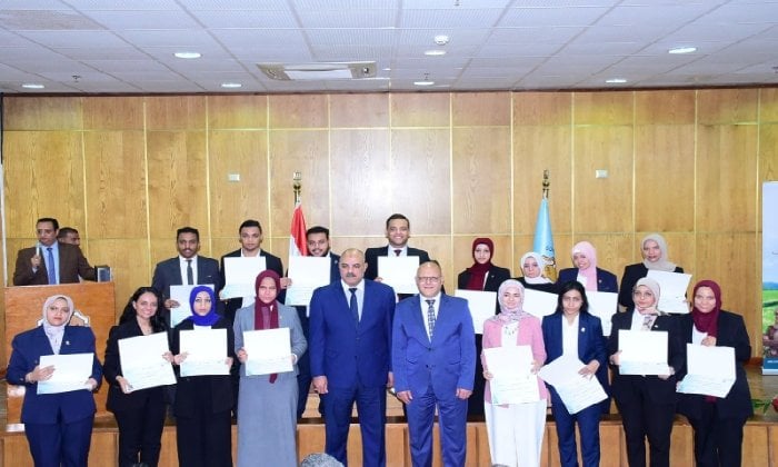 توظيف 22 خريجاً متميزاً من جامعة سوهاج في البنك الزراعي المصري احتفالاً باليوم العالمي للشباب