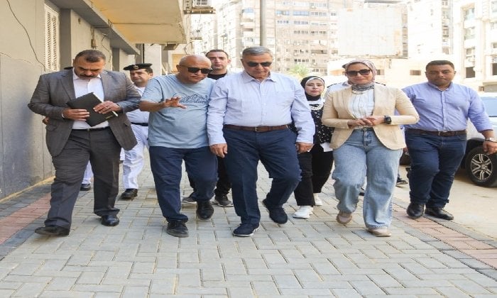 جولة محافظ الإسكندرية في مشروع توسعة طريق الحرية بأبو قير